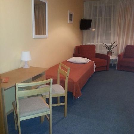 Hotel Kandava Esterno foto